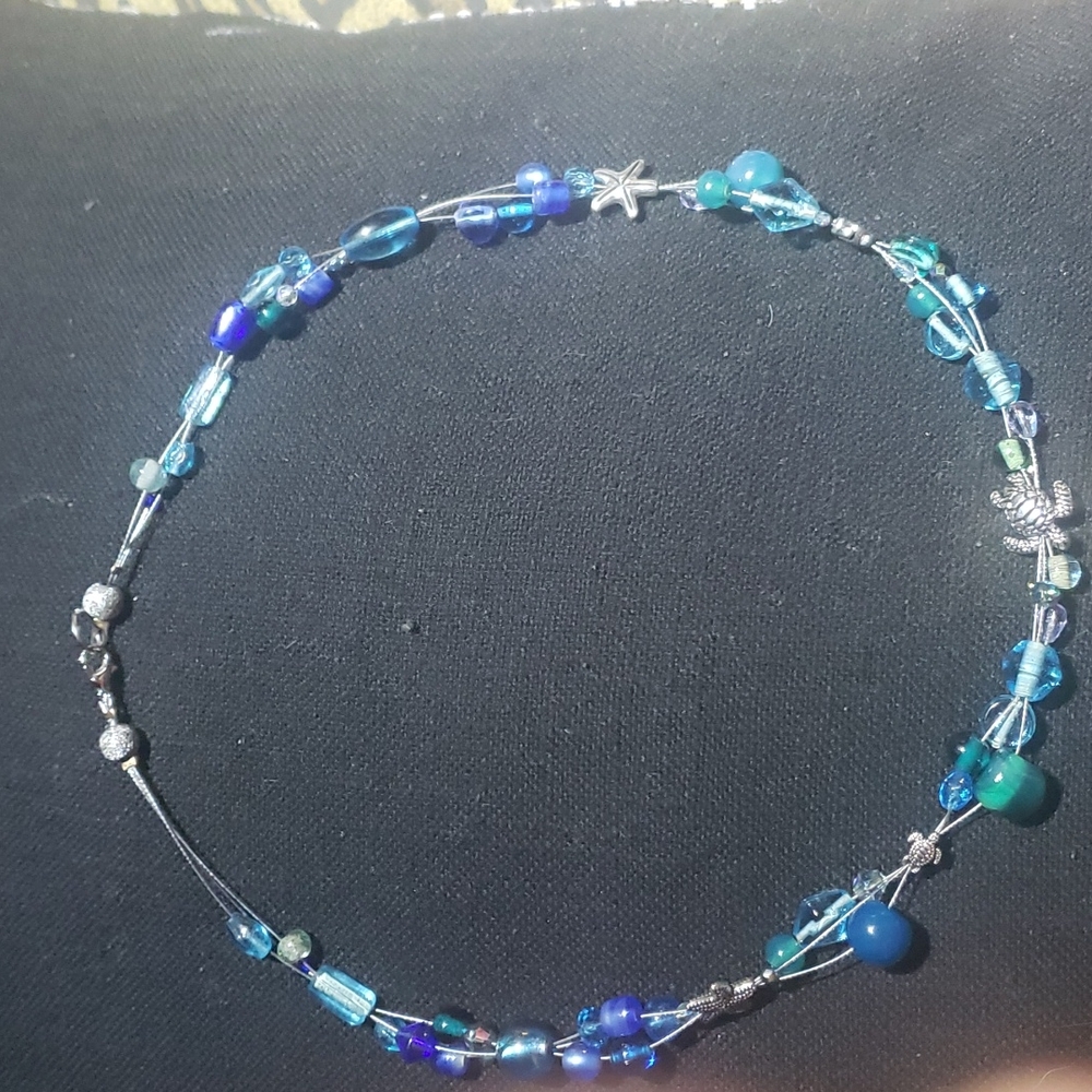 (New) not used ocean sea turtle themed necklace semi precious stone and glass